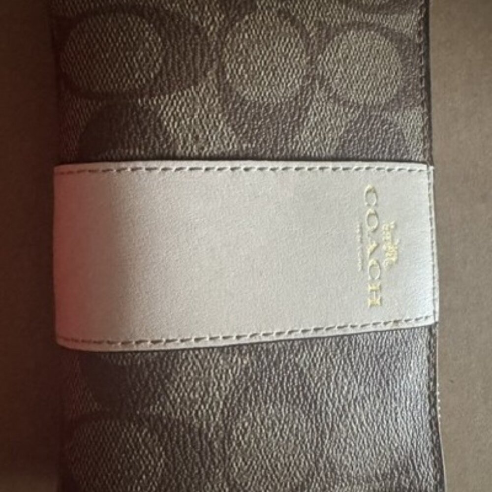 Corner Zip Wristlet In Signature Canvas With Stripe